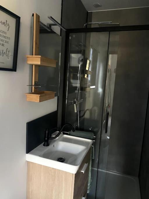 Coutiches Entre Ville Et Campagne Appartement Cosy Avec Parking Et Terrasse Wood מראה חיצוני תמונה